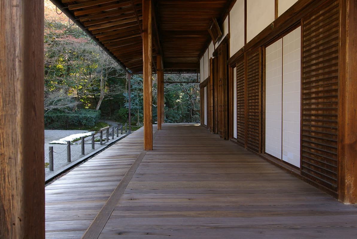 西村総建　スタッフ紹介